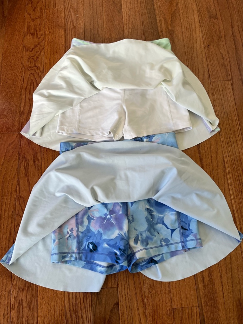 Two Old Navy Active Skorts in L (10-12) - Picture 8 of 8